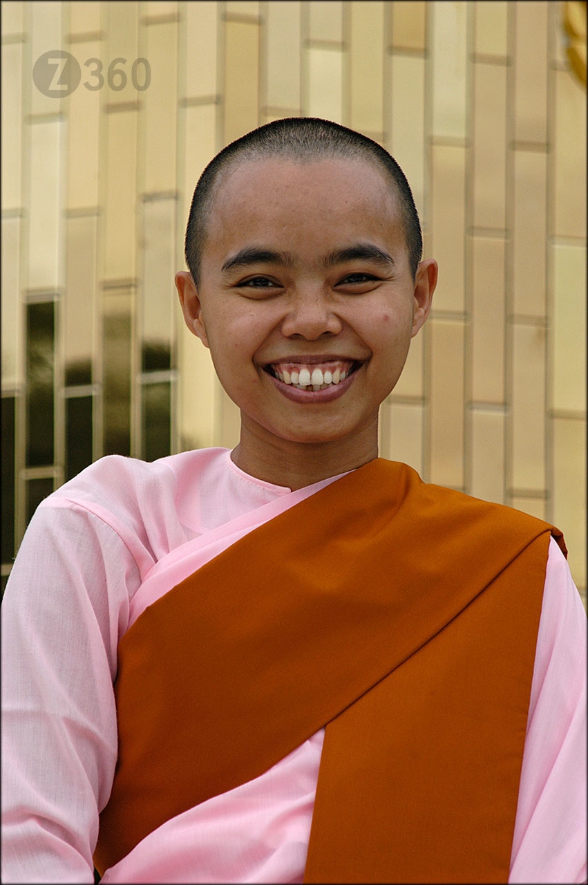 Nun: Sagaing, Burma: 2002