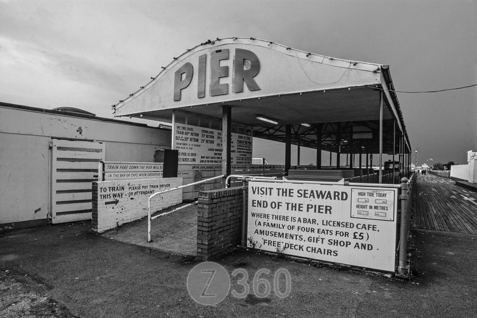 Pier Railway station