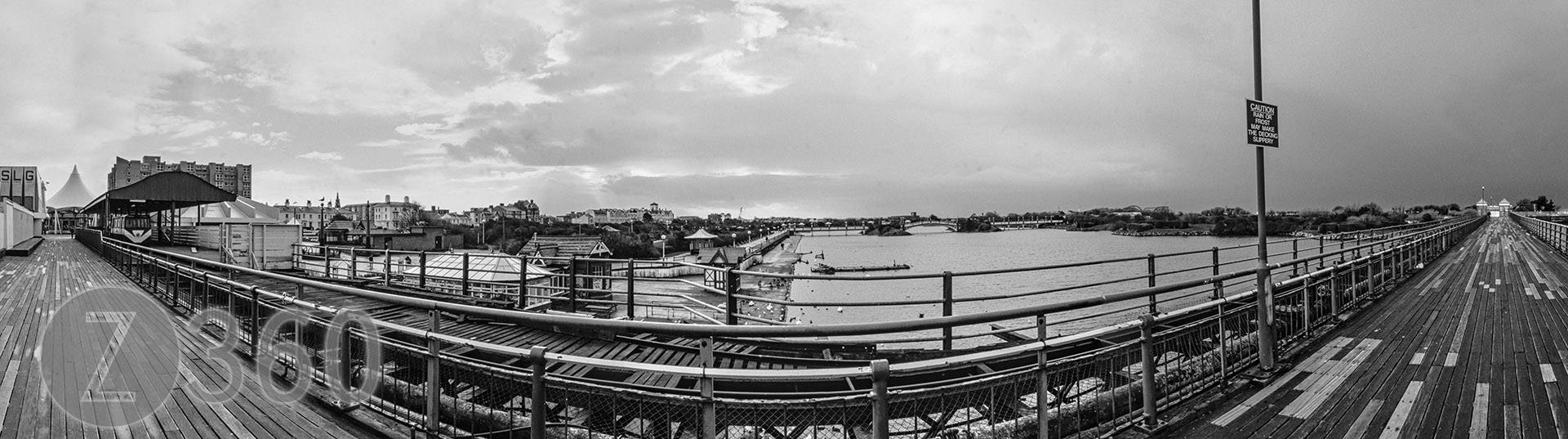 Pier panorama and Marine Lake