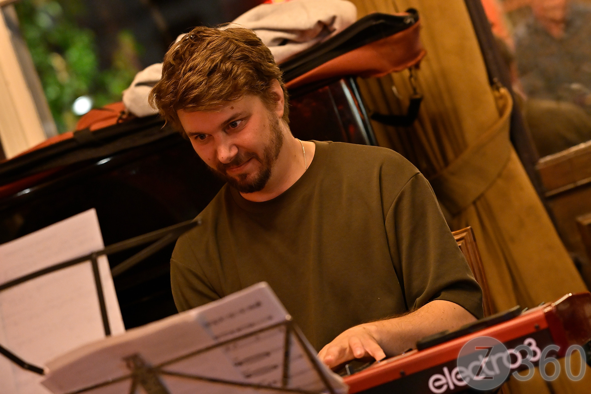 Jonny Mansfield Quartet